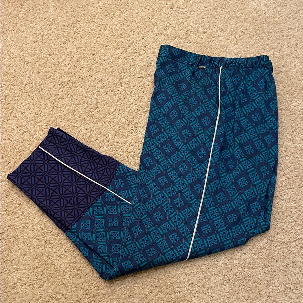 St. John Navy and Teal Geometric Jacket Set - Picture 8 of 9